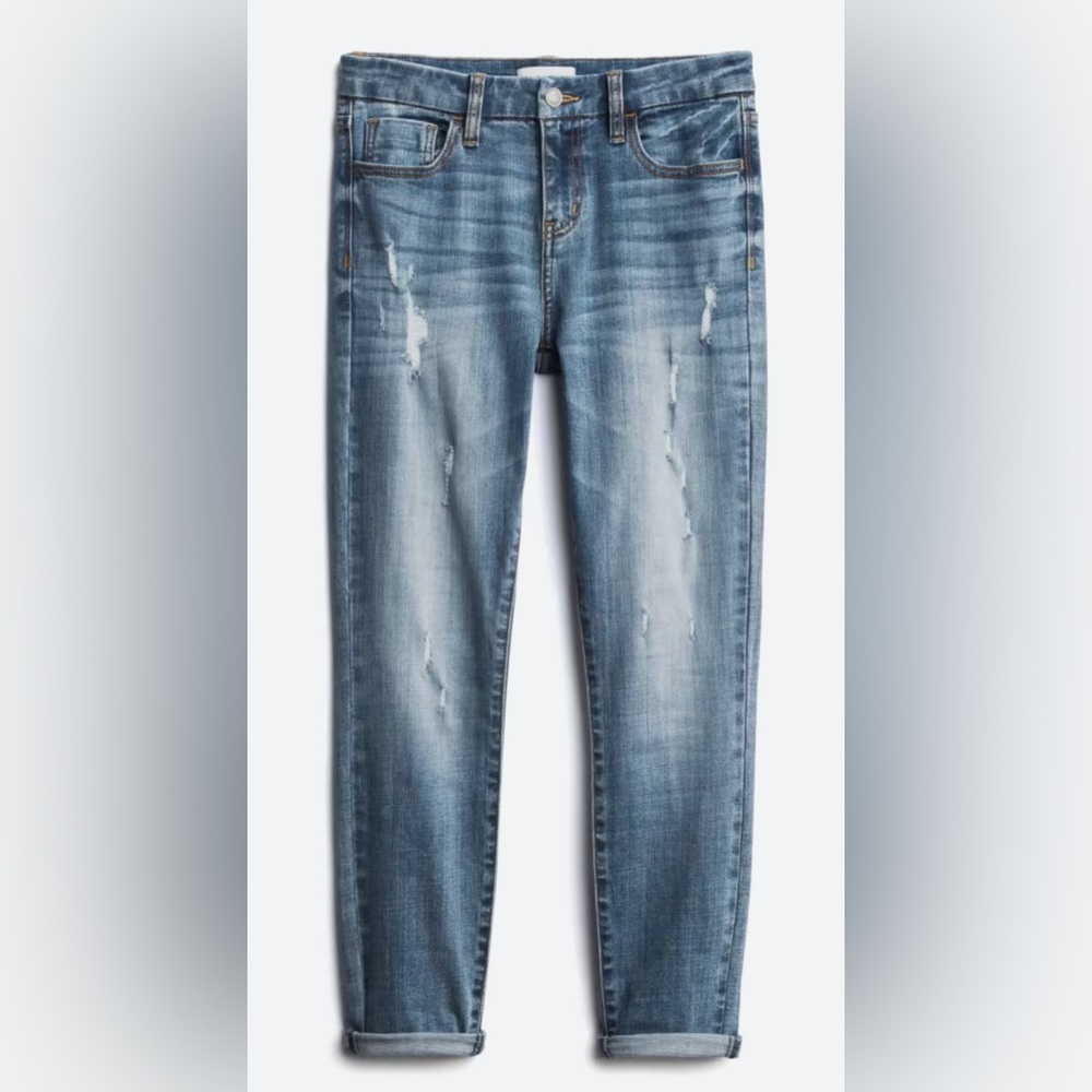 Studio Blue Jeans Size 28 (Indigo Blue) skinny fit, mid rise.